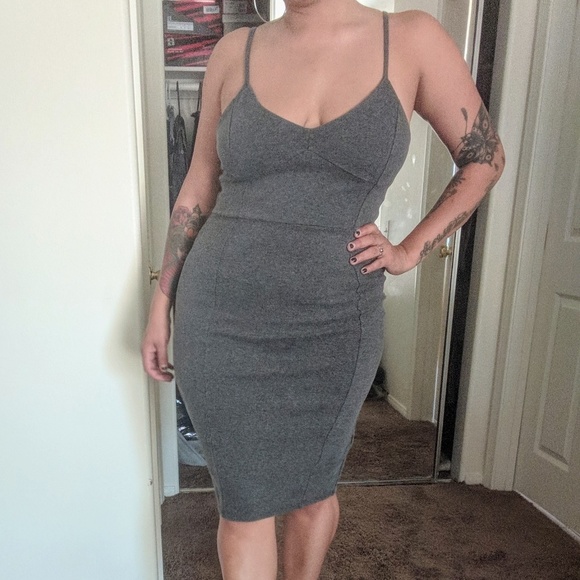 H&M Dresses & Skirts - Gray pencil dress